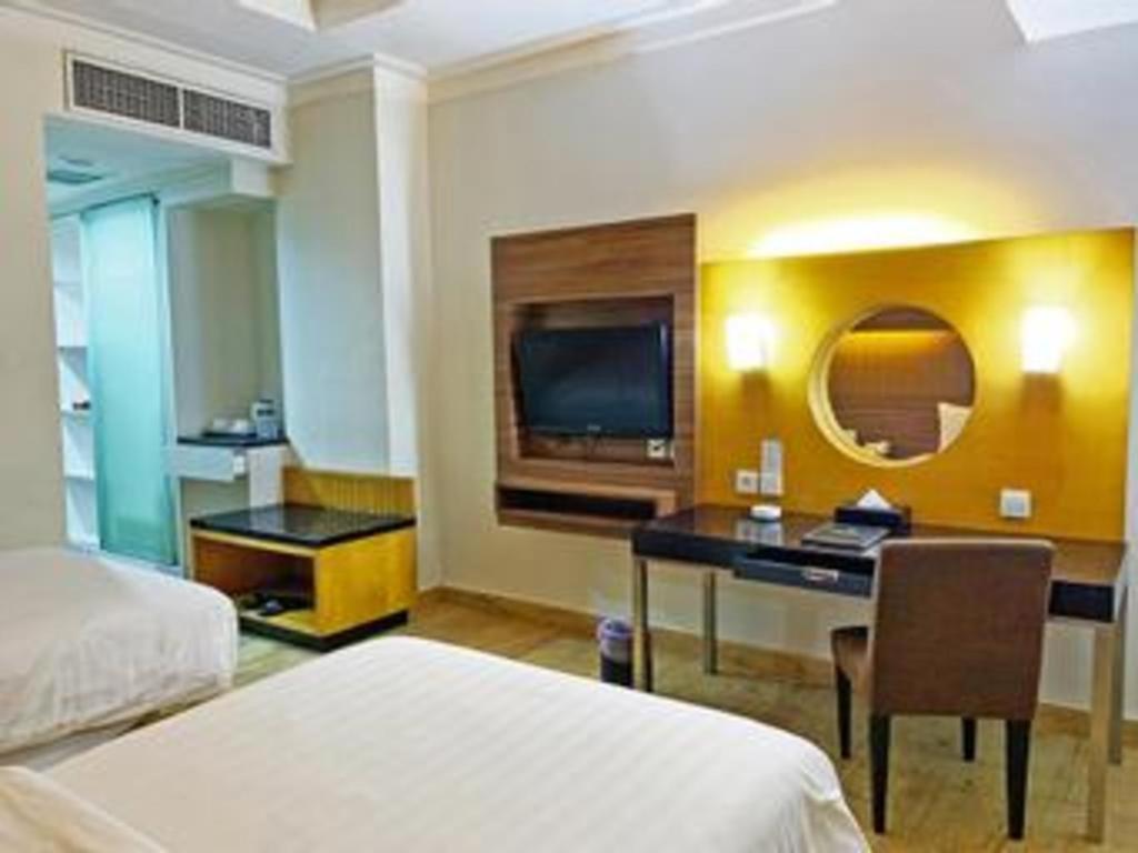 Grand Basko Hotel Padang  Exterior foto