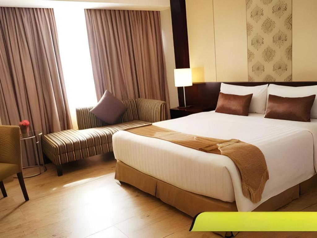 Grand Basko Hotel Padang  Exterior foto