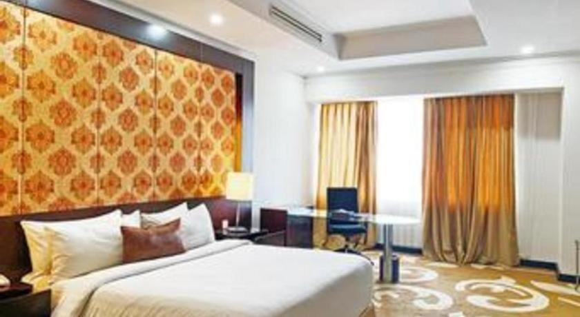 Grand Basko Hotel Padang  Exterior foto