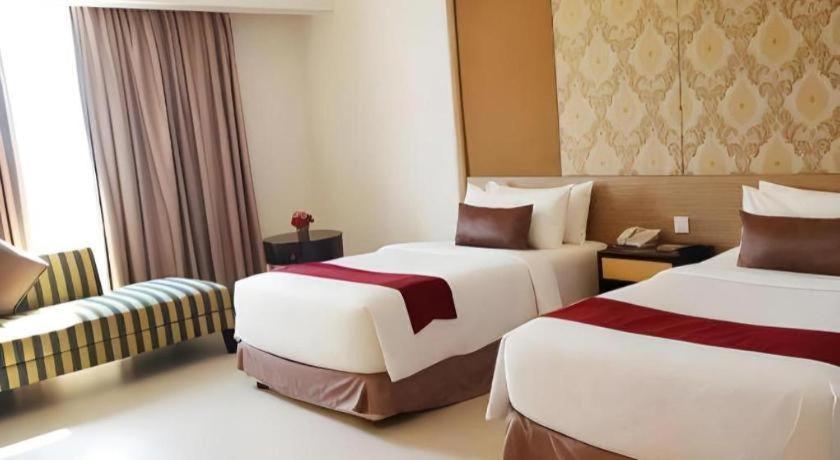 Grand Basko Hotel Padang  Exterior foto